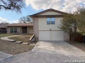 6311 Maricopa in San Antonio, TX - Building Photo