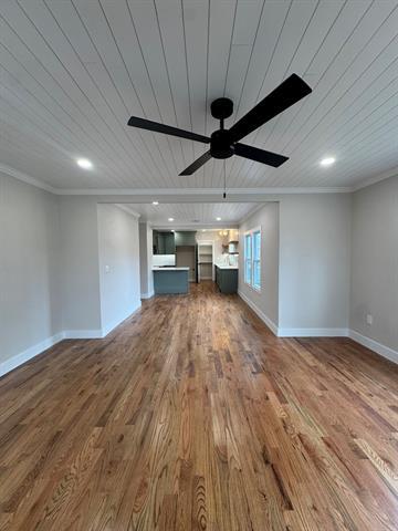 911 N Spring St in Grand Saline, TX - Building Photo - Building Photo