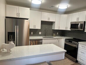 14020 Schroeder Rd in Houston, TX - Building Photo - Building Photo