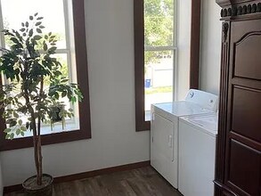 424 Main St-Unit -3 in Lisbon, ND - Building Photo - Building Photo