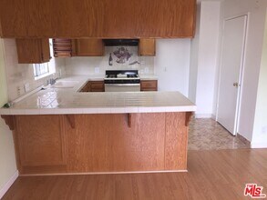 5822 Harold Way in Los Angeles, CA - Building Photo - Building Photo