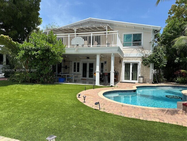 1524 Argyle Dr in Fort Lauderdale, FL - Building Photo - Building Photo