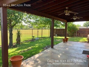 8644 Arcadia Park Dr in Fort Worth, TX - Building Photo - Building Photo