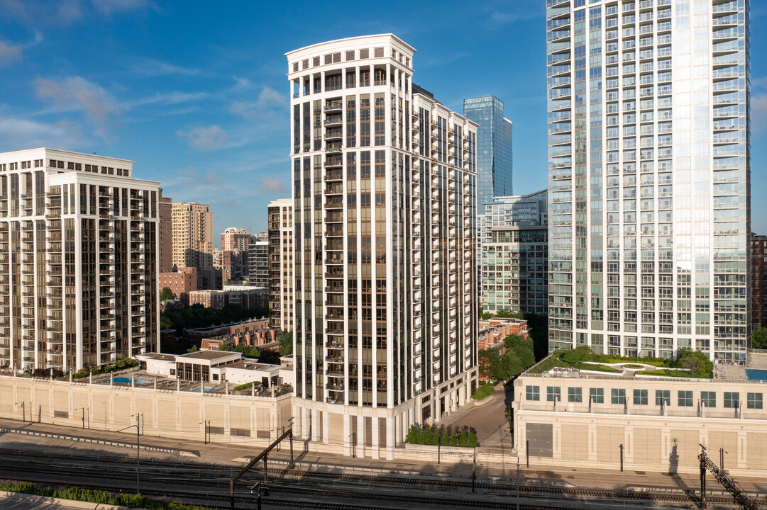 Mueseum Park Tower III in Chicago, IL - Building Photo