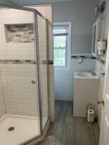 1 W Franklin St in Bound Brook, NJ - Building Photo