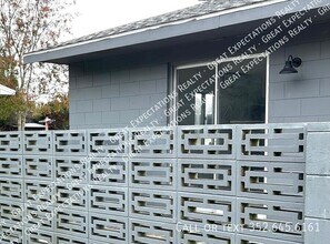 5854 SE Drew Rd in Belleview, FL - Building Photo - Building Photo