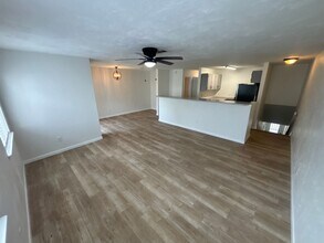1339 Airport Dr in Tallahassee, FL - Building Photo - Building Photo