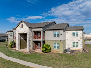 The Preserve at Hunters Crossing in Bastrop, TX - Building Photo - Building Photo