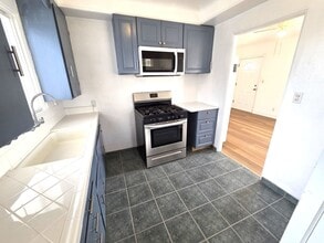 958 S Chess Terrace St in Porterville, CA - Building Photo - Building Photo