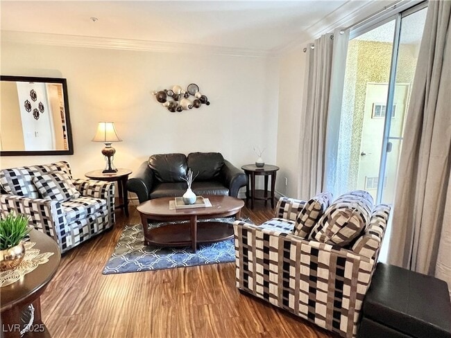 270 E Flamingo Rd, Unit 208 in Las Vegas, NV - Building Photo - Building Photo