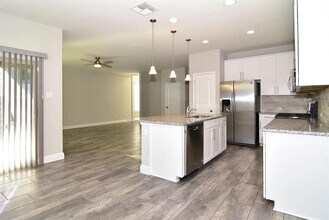 1050 Kenney Fort Crossing in Round Rock, TX - Building Photo - Building Photo