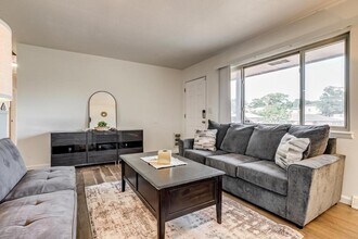 9341 Hoffman Way in Thornton, CO - Building Photo - Building Photo