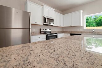 8214 Burnt Orchid Dr in Houston, TX - Building Photo - Building Photo