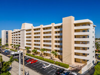 Ridgeview Towers in Fort Lauderdale, FL - Building Photo - Building Photo