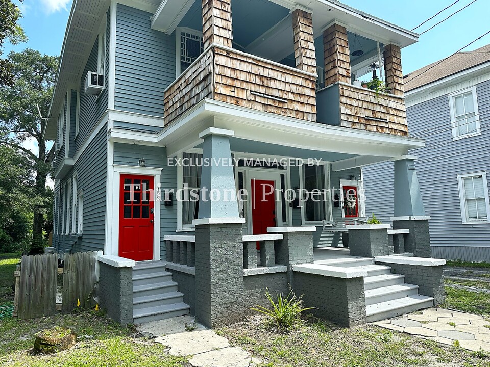 123 W 6th St in Jacksonville, FL - Building Photo