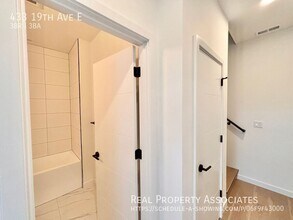 433 19th Ave E in Seattle, WA - Building Photo - Building Photo