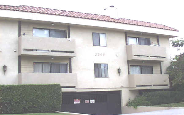 3747 Kelton Ave in Los Angeles, CA - Building Photo - Building Photo