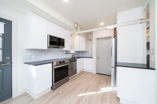 50 Reservoir Ave in Jersey City, NJ - Building Photo