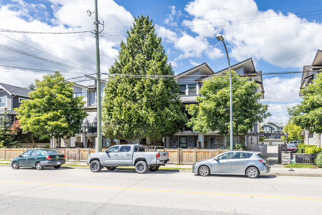 2139 Prairie Av in Port Coquitlam, BC - Building Photo - Building Photo