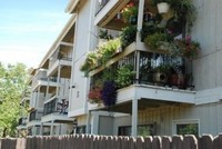 Quail Creek Apartments in Lawrence, KS - Foto de edificio - Building Photo