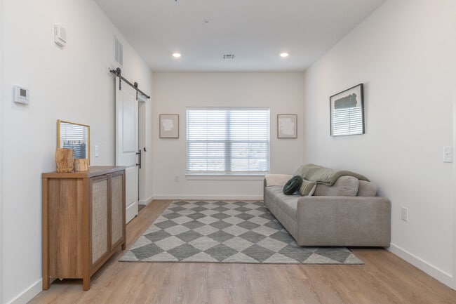 Fairway Flats Apartments in York, PA - Building Photo - Interior Photo