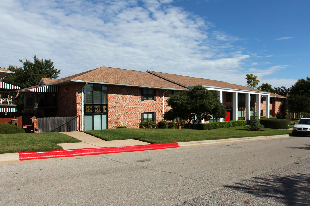 Imperial Terrace Condominiums in Oklahoma City, OK - Building Photo