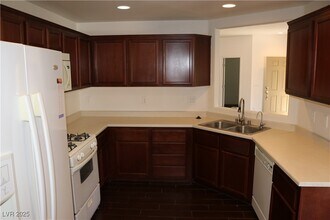 4236 Thomas Patrick Ave in North Las Vegas, NV - Building Photo - Building Photo