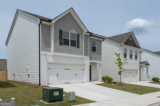 1800 Sullivan Rd in College Park, GA - Building Photo - Building Photo