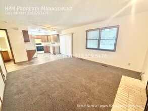 5945 Frank Ave NW in North Canton, OH - Building Photo - Building Photo