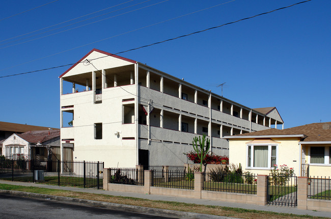 11609 Oxford Ave in Hawthorne, CA - Building Photo - Building Photo