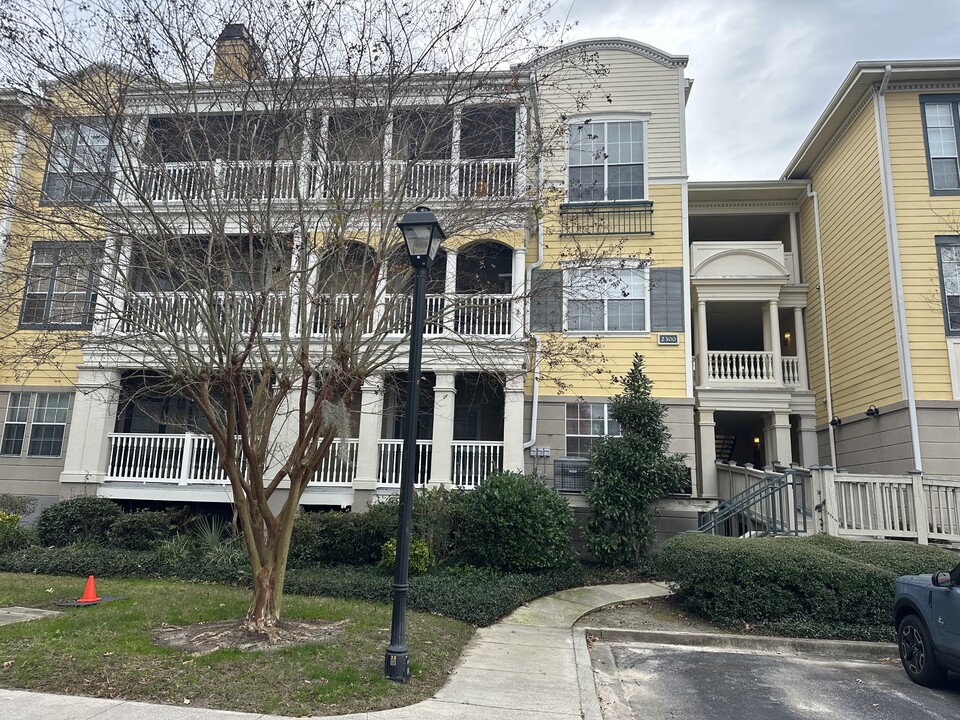 2321 Whitemarsh Way in Savannah, GA - Building Photo