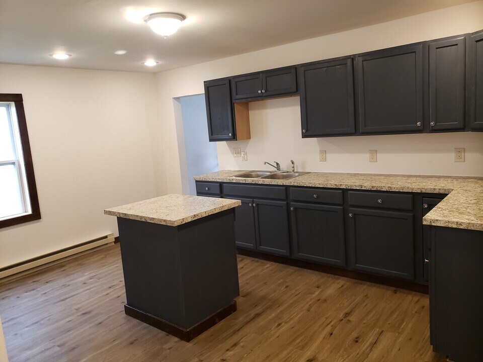438 Main St in Lykens, PA - Building Photo