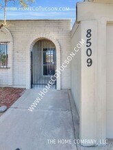 8509 E Beverly St in Tucson, AZ - Building Photo - Building Photo