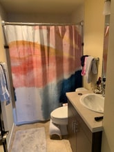 626 4th Ave W, Unit 501 in Seattle, WA - Foto de edificio - Building Photo