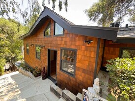 2111 Hyperion Ave in Los Angeles, CA - Building Photo