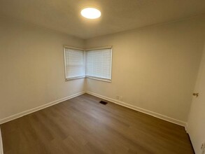 17127 Park Ave in Lansing, IL - Building Photo - Building Photo