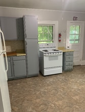 201 2nd St, Unit 203 2nd St Unit 2nd Floor in Pittsfield, MA - Building Photo - Building Photo