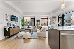 300 Harrison Ave, Unit SI ID1354358P in Boston, MA - Building Photo