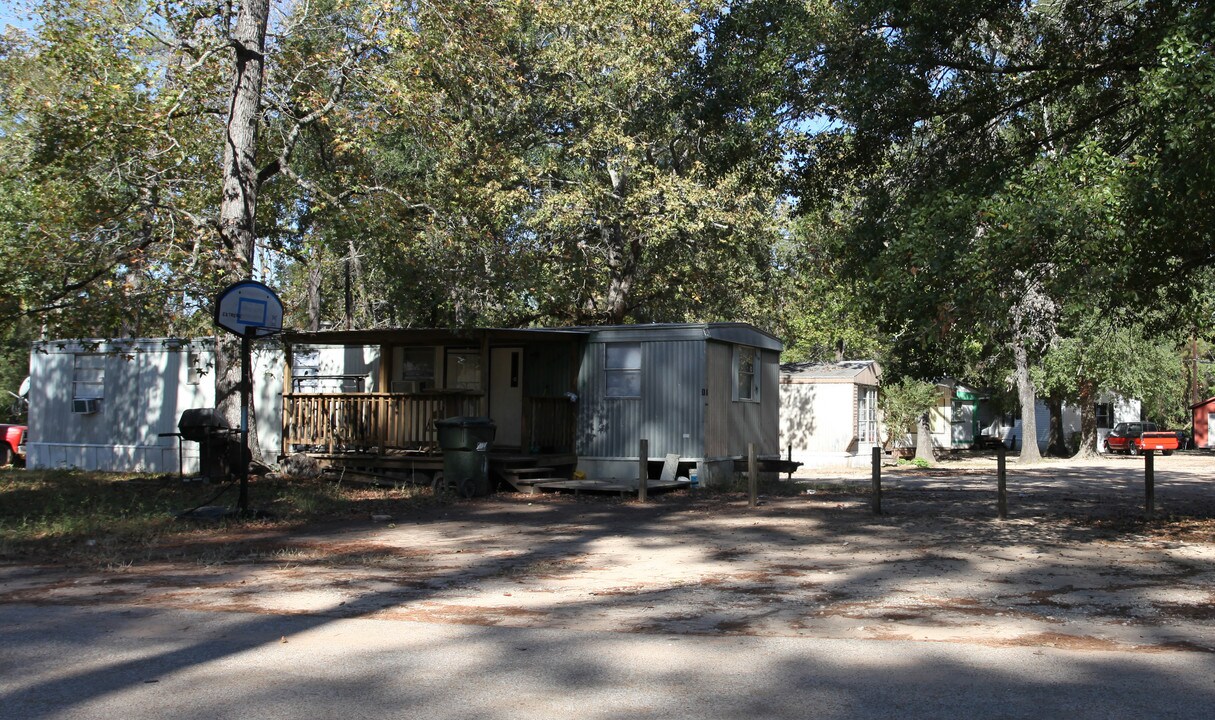 1409 Marilyn St in Conroe, TX - Building Photo