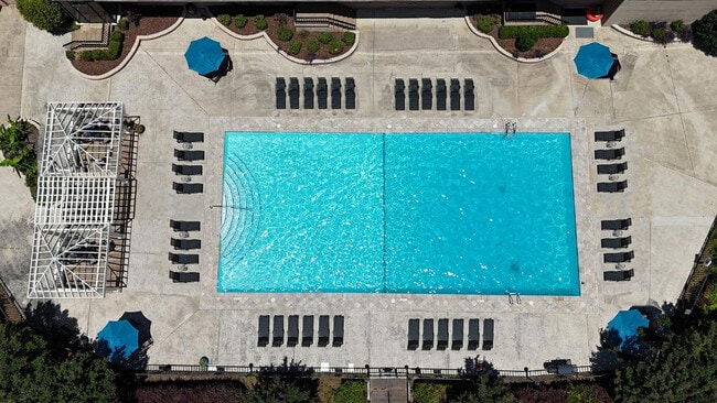 Reserve At Lakeshore in Chattanooga, TN - Building Photo - Building Photo