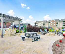 Pavilion at Twin Creek in Bellevue, NE - Building Photo - Building Photo