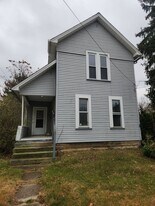 521 W 14th St in Lorain, OH - Building Photo