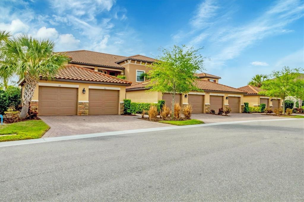 13810 Messina Loop in Bradenton, FL - Building Photo