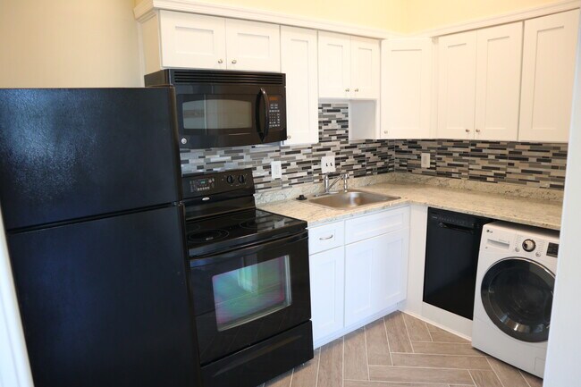 724 E Capitol St NE in Washington, DC - Building Photo - Building Photo