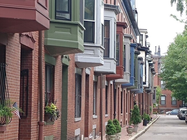 property at 23 Dartmouth Pl