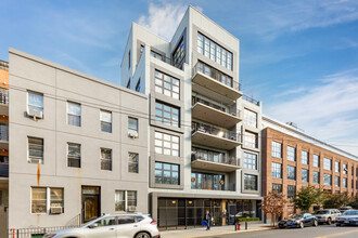 868 Lorimer St in Brooklyn, NY - Foto de edificio - Building Photo