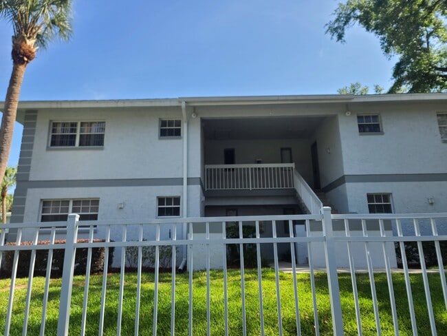 property at 580 Fairways Ln