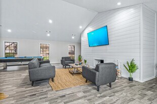 Aulden at the Highlands in Dallas, TX - Building Photo