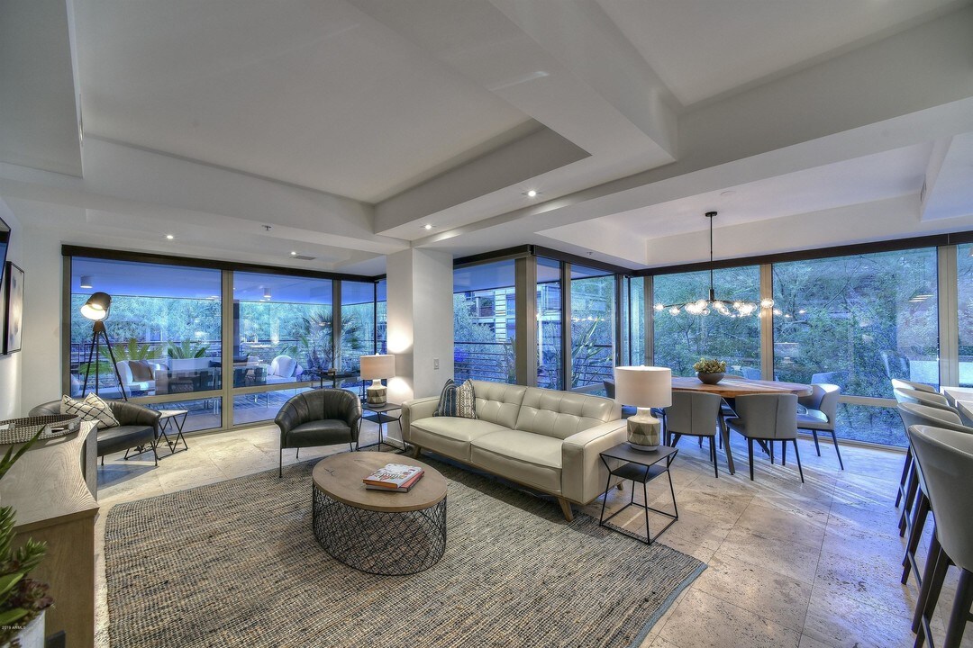 7167 E Rancho Vista Dr-Unit -2005 in Scottsdale, AZ - Building Photo