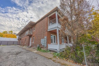 2253 Niagara St in Niagara Falls, NY - Building Photo - Building Photo